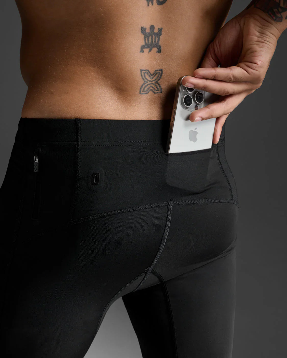 2XU Men's Light Speed Compression Tights - BLK/GRF