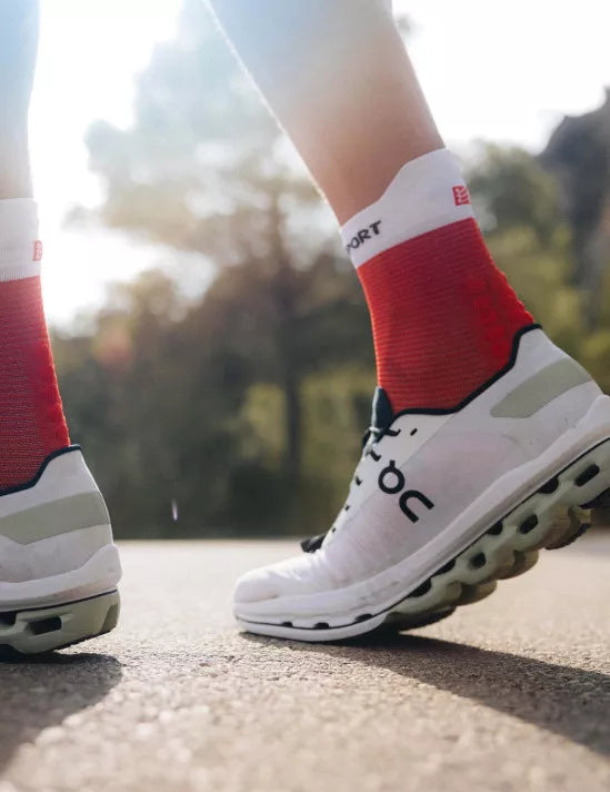 Compressport Unisex's Pro Racing Socks v4.0 Run High - Red/White
