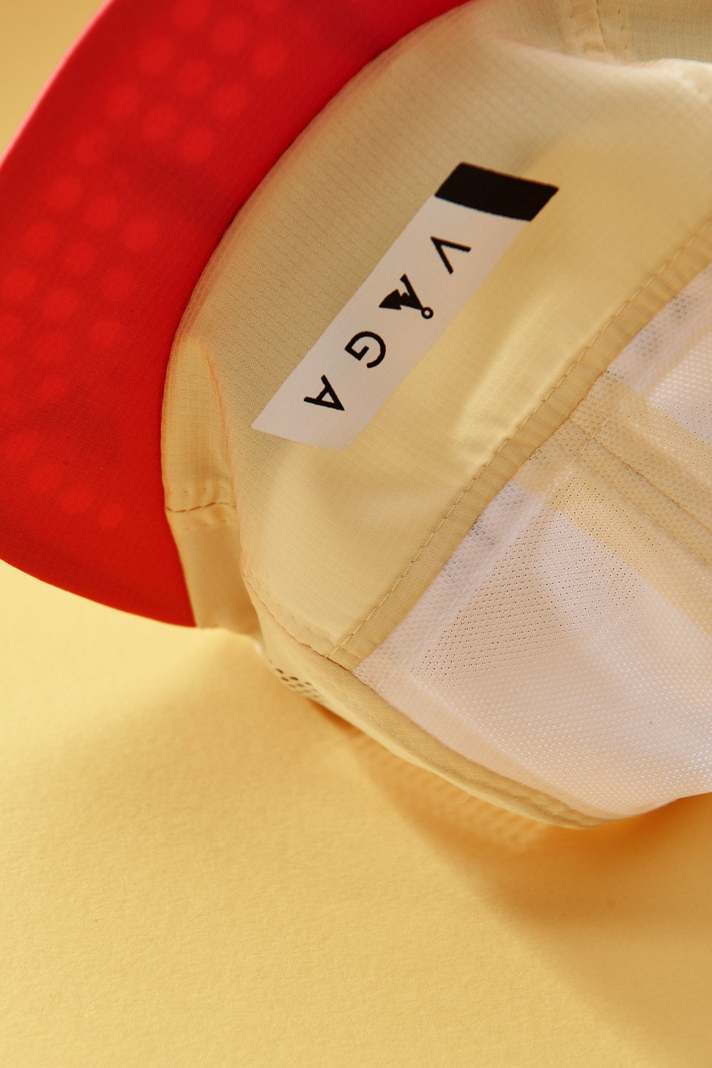 VAGA Feather Racing Cap - Poster Pink/Pale Yellow/White/Bordo