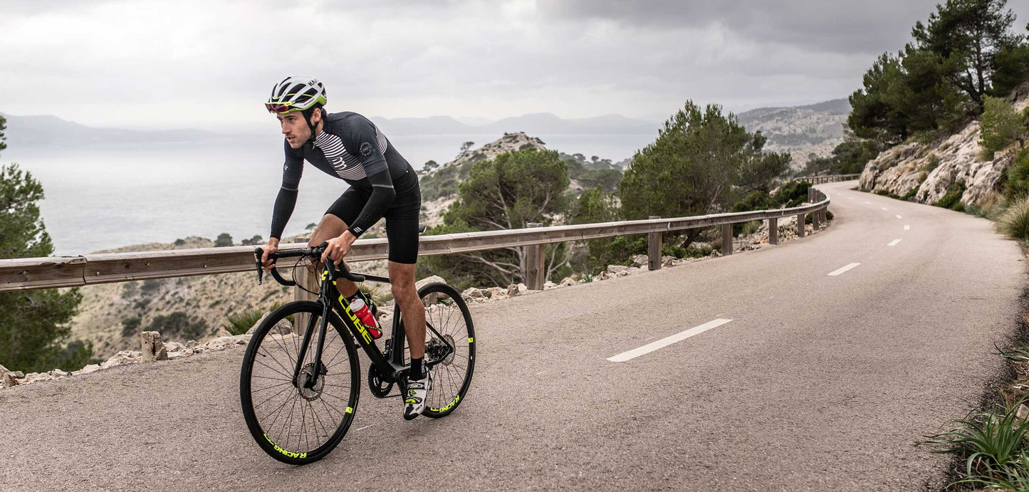 Compressport Unisex's Arm Force Ultralight - Black (SU00008B_990)