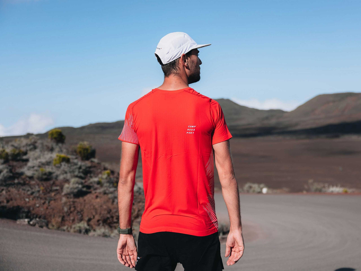 Compessport Men's Performance SS Tshirt - High Risk Red/White