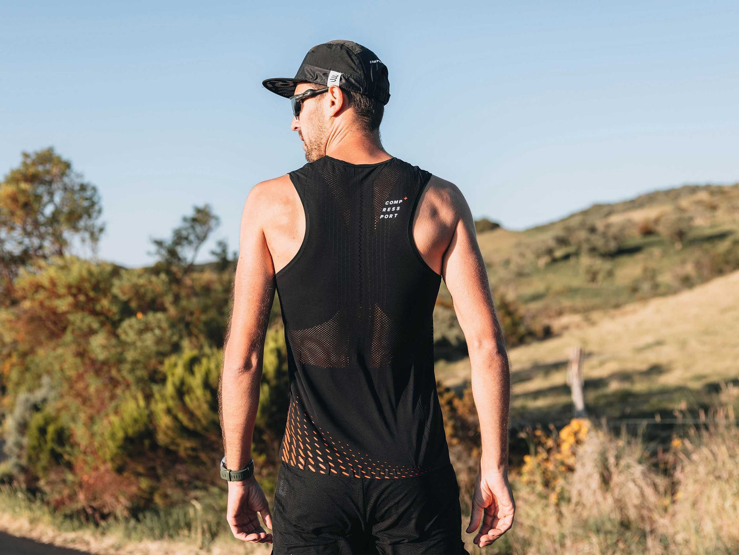 Compressport Men's Pro Racing Singlet - Black/High Risk Red