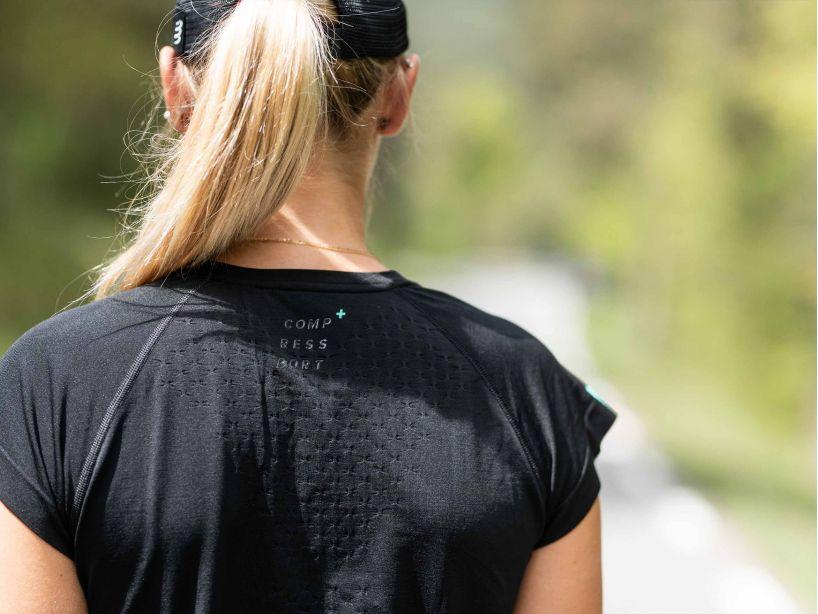 Compressport Women's Training Tshirt SS Black Edition 2021:Black - AW00108L_990