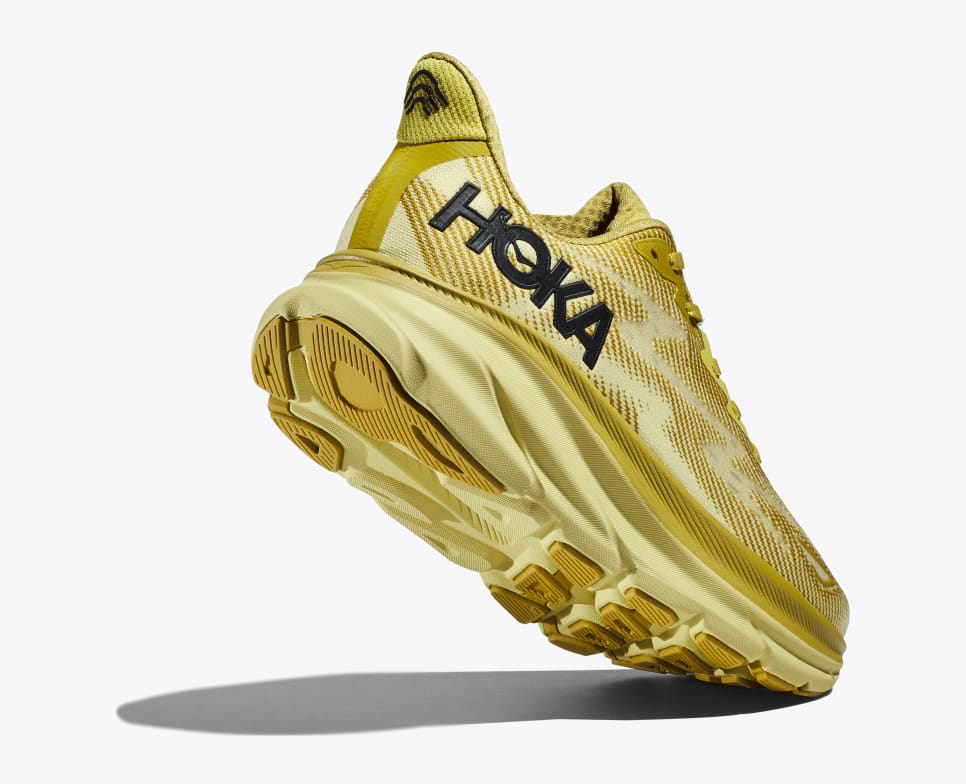 HOKA Men's Clifton 9 - Golden Lichen / Celery Root