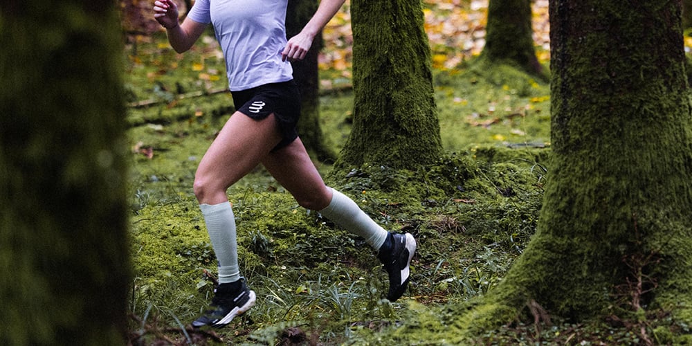 Compressport Unisex's R2 3.0 Calf Sleeves - Aqua/Jacaranda