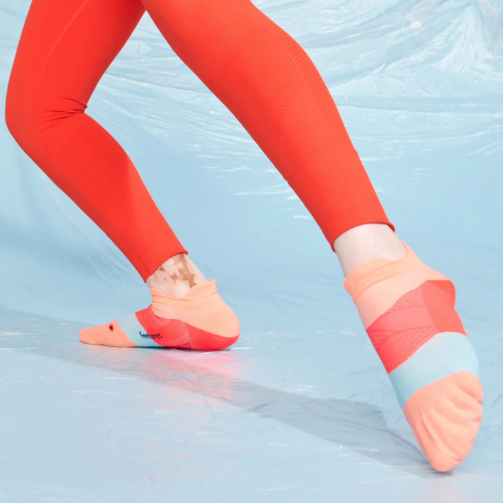 Feetures Elite Ultra Light No Show Tab - Vibrant Reef