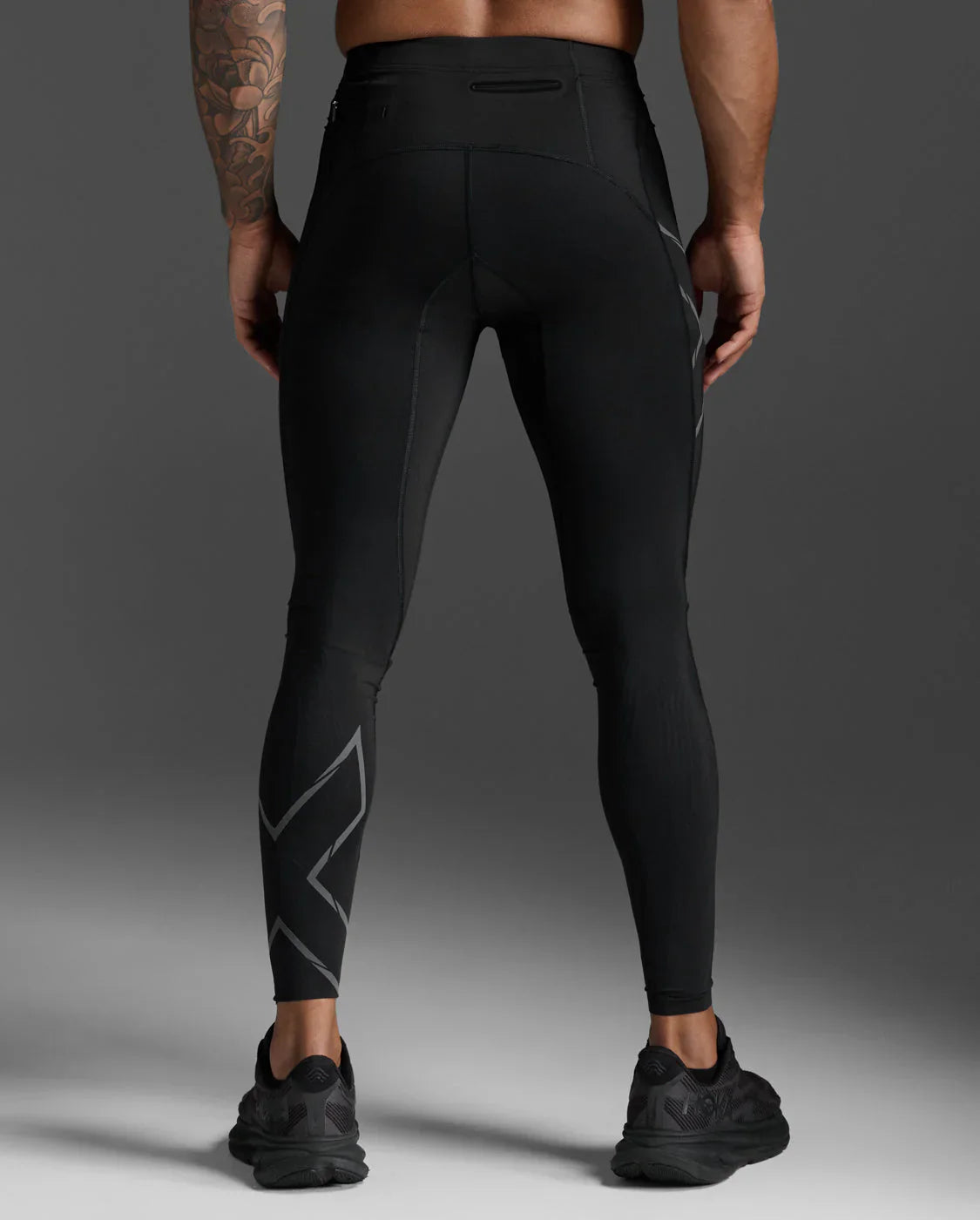 2XU Men's Light Speed Compression Tights - BLK/BRF