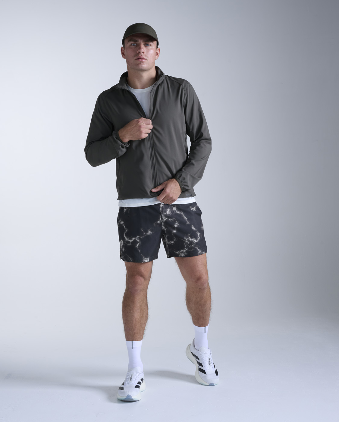 2XU Men's Aero Jacket - Flint/Black Reflective
