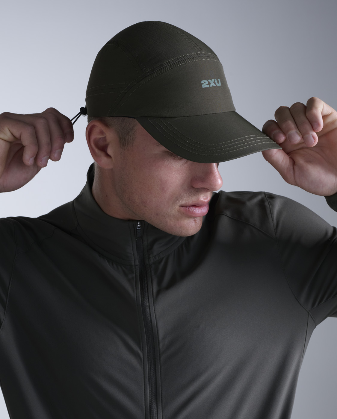 2XU Men's Aero Jacket - Flint/Black Reflective