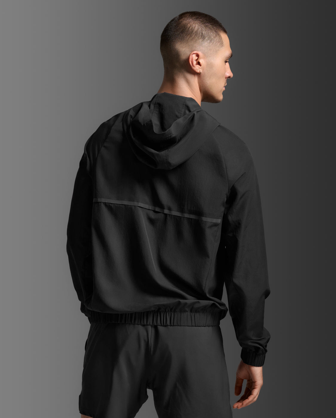 2XU Men's Aero Hex Windbreaker - Black/Black Reflective