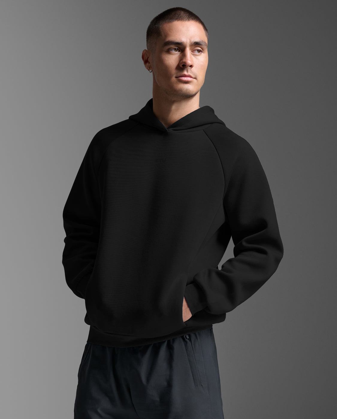 2XU Men's Motion Smooth Spacer Hoodie - Black/Black