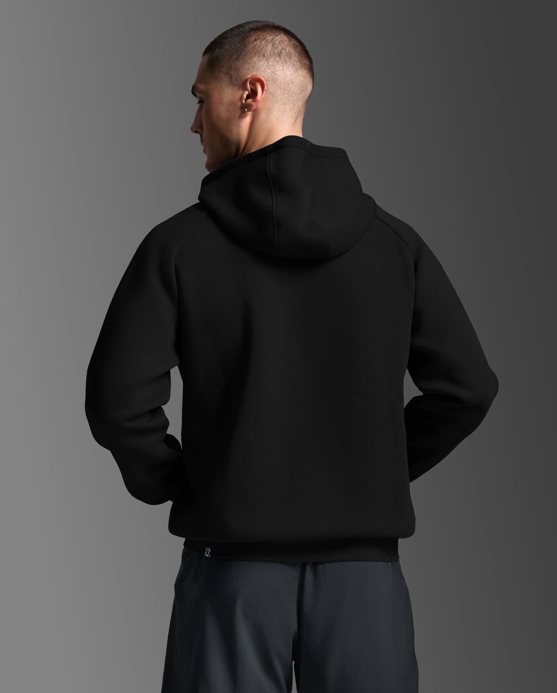 2XU Men's Motion Smooth Spacer Hoodie - Black/Black