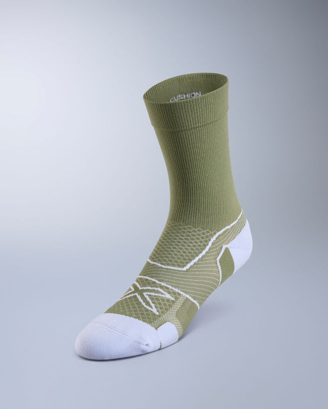 2XU Unisex's Vectr Cushion Crew Socks - Olive Leaf/Harbor Mist