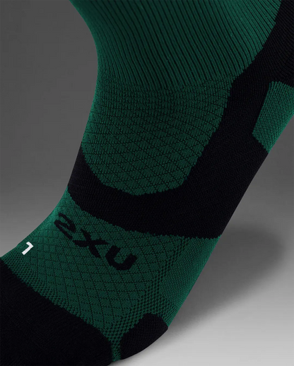 2XU Unisex's Vectr Light Cushion Crew Socks - Dark Moss/White