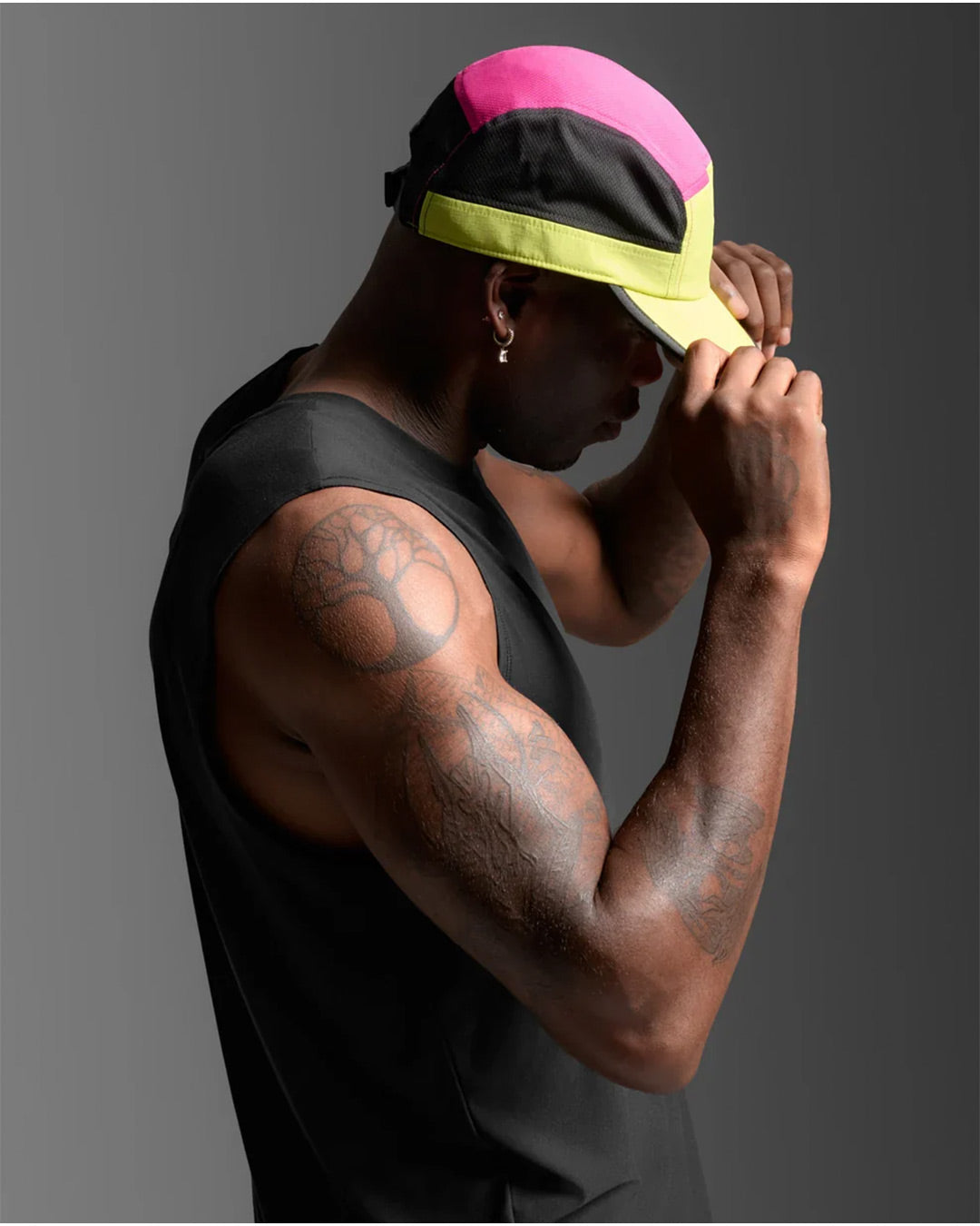 2XU Unisex's Light Speed Cap - Volt/Fuchsia