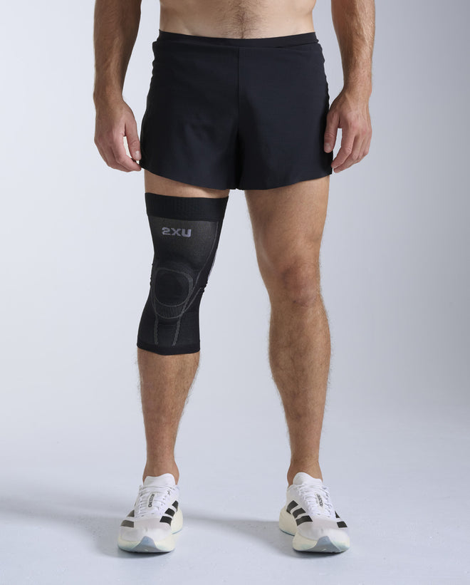 2XU Unsiex's Pain Relief Knee Brace - Grey/Black