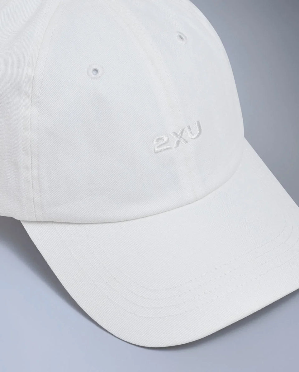 2XU Unisex's Signature Cap -  Chalk/Chalk