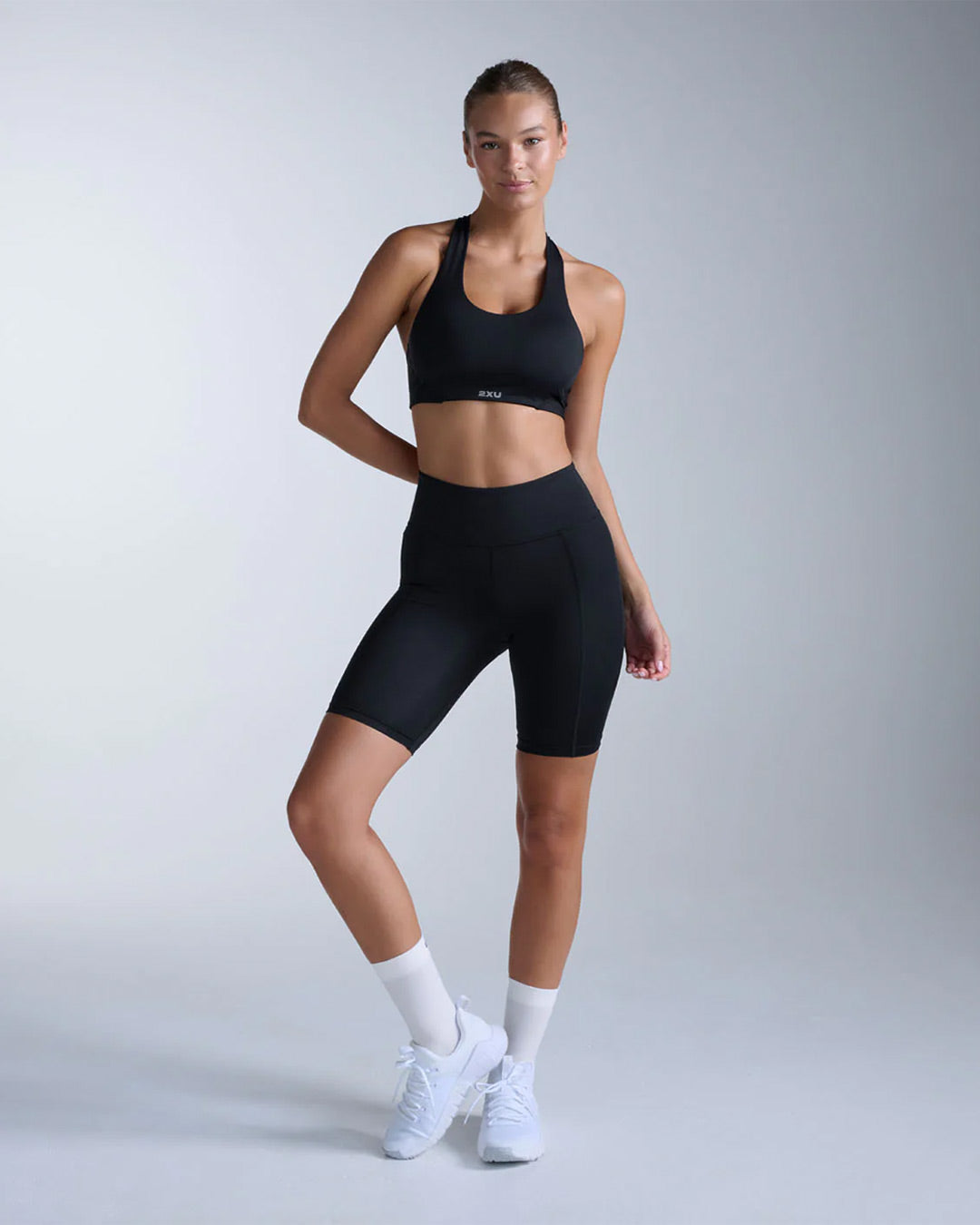 2XU Women's Core Hi-Rise Compression 7 Inch Shorts - Black/Silver