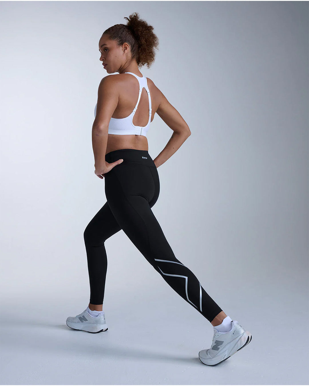 2XU Women's Core Hi-Rise Compression Tights - Black/Silver