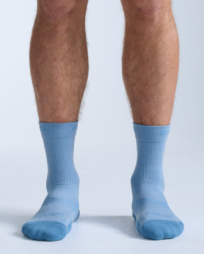 2XU Unisex's Vectr Light Cushion Merino Crew Socks - Bay/Blue Shade