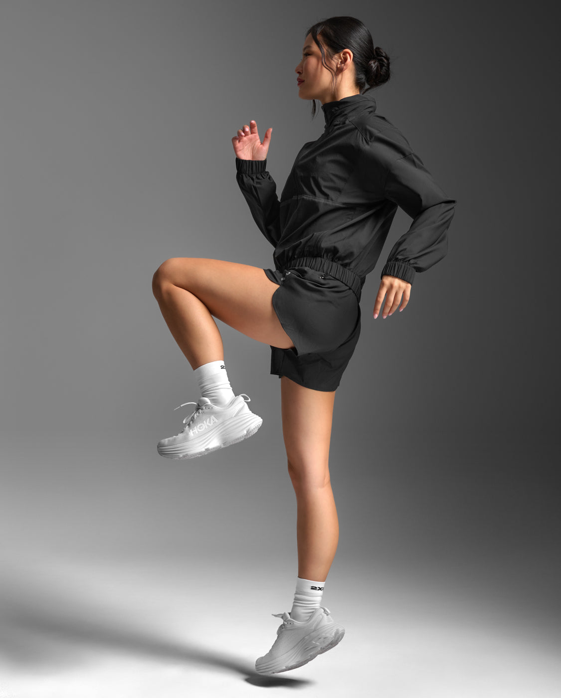 2XU Women's Aero Sheer Windbreaker - Black/Black Reflective