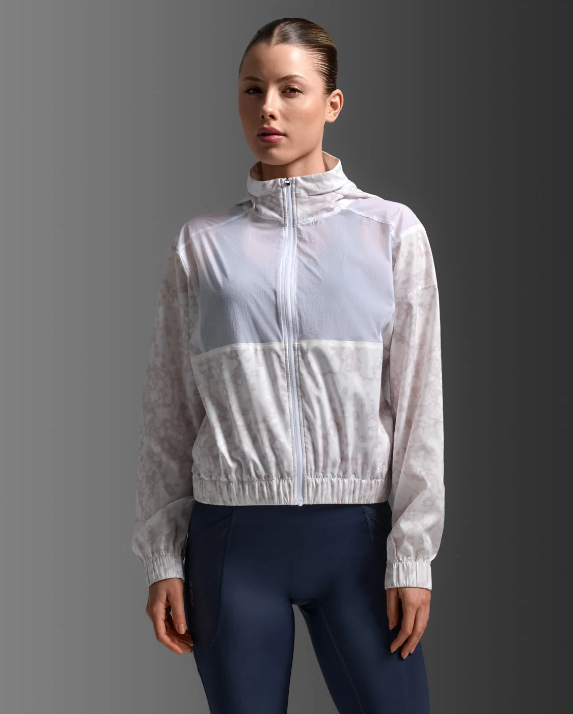 2XU Women's Aero Sheer Windbreaker - White Breccia/White Reflective