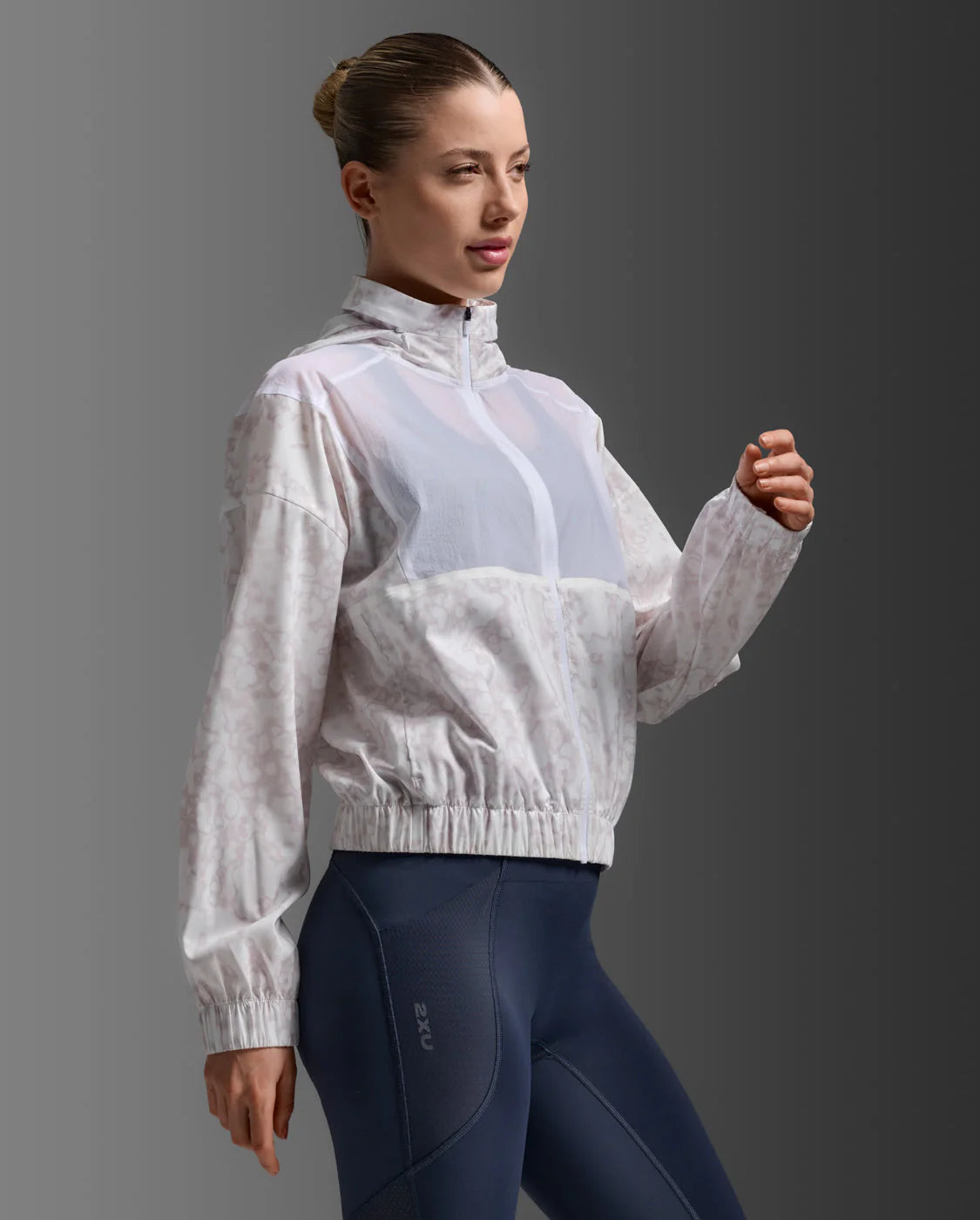 2XU Women's Aero Sheer Windbreaker - White Breccia/White Reflective