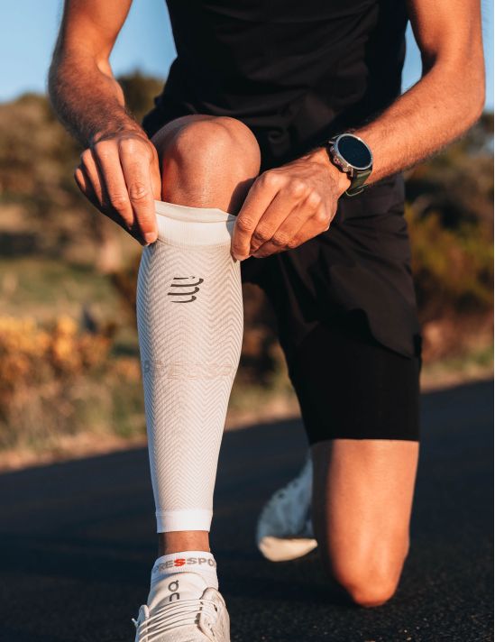 Compressport Unisex's R2 Oxygen - White/Neble Grey