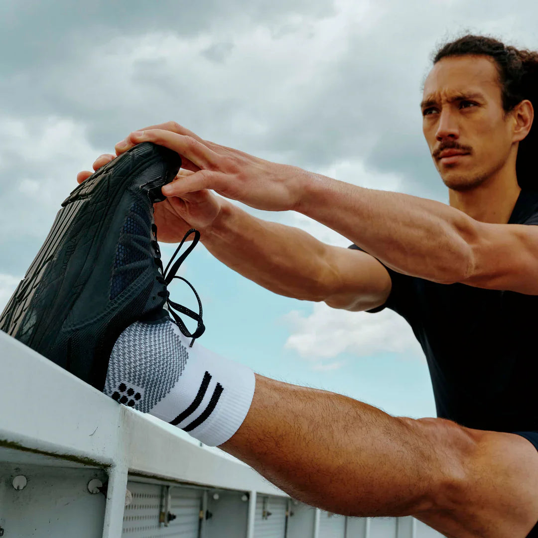 CEP Unisex's Training Socks Mid-Cut - White