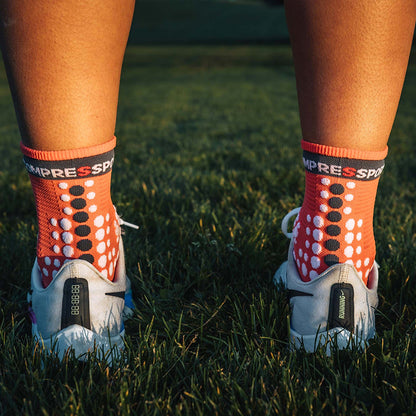 COMPRESSPORT PRO RACING SOCKS V3.0 RUN HIGH CORAL