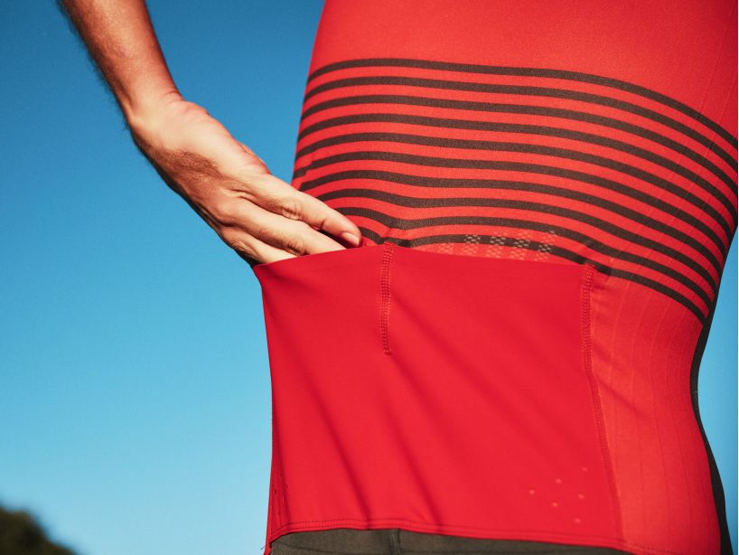 Compressport Men's Aero SS Trisuit - Black/Red AM00126B_906