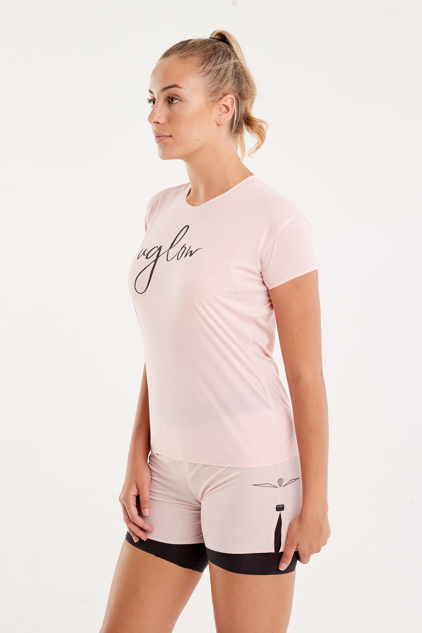 Uglow Women's Tee Super Light Recycled poly dyed - Rose Quartz