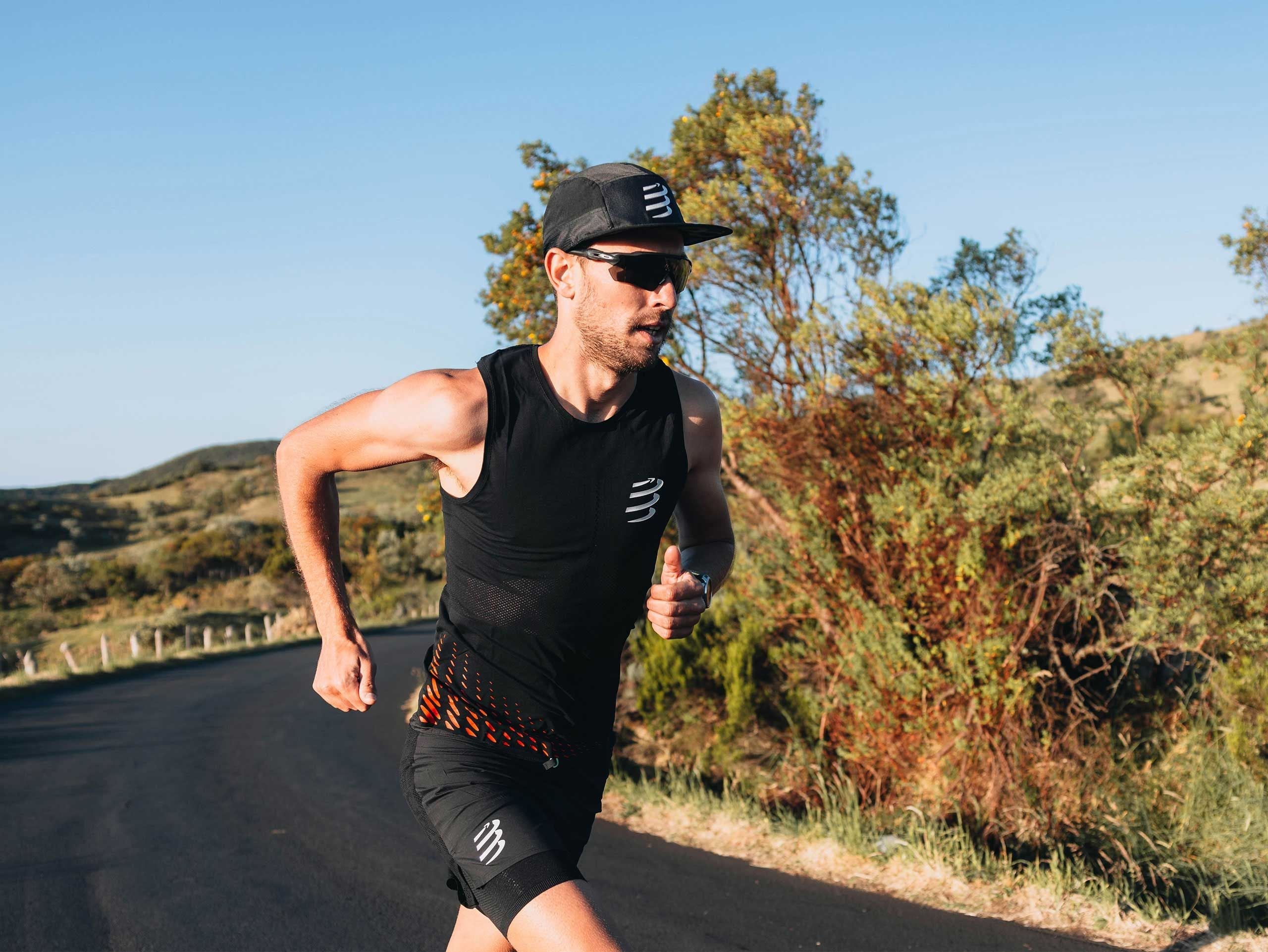 Compressport Men's Pro Racing Singlet - Black/High Risk Red