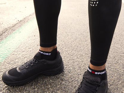 Compressport Unisex's Pro Racing Socks v4.0 Run Low - Black/Red