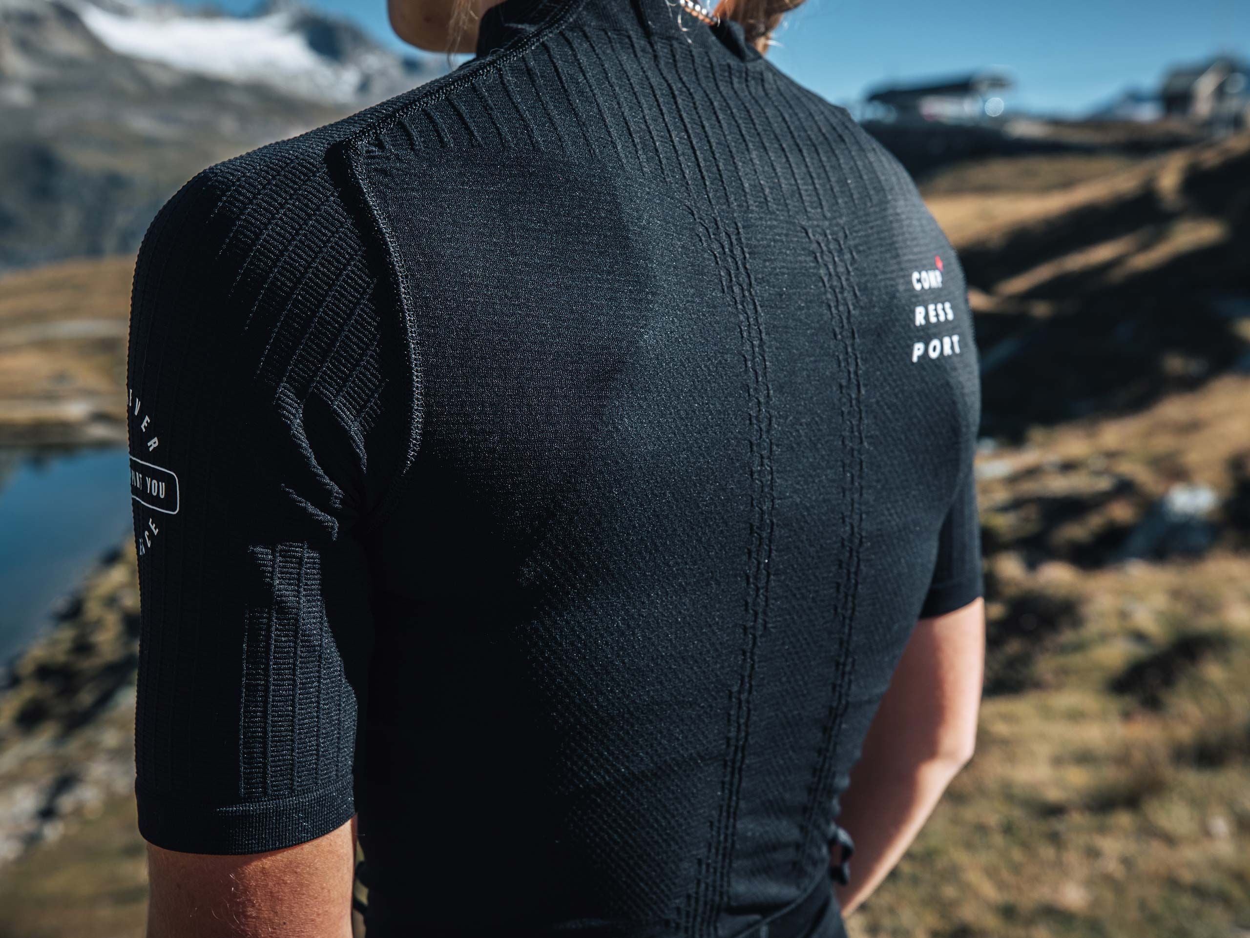 Compressport Women's Trail Postural SS Top - Black ( AW00089B_990 )